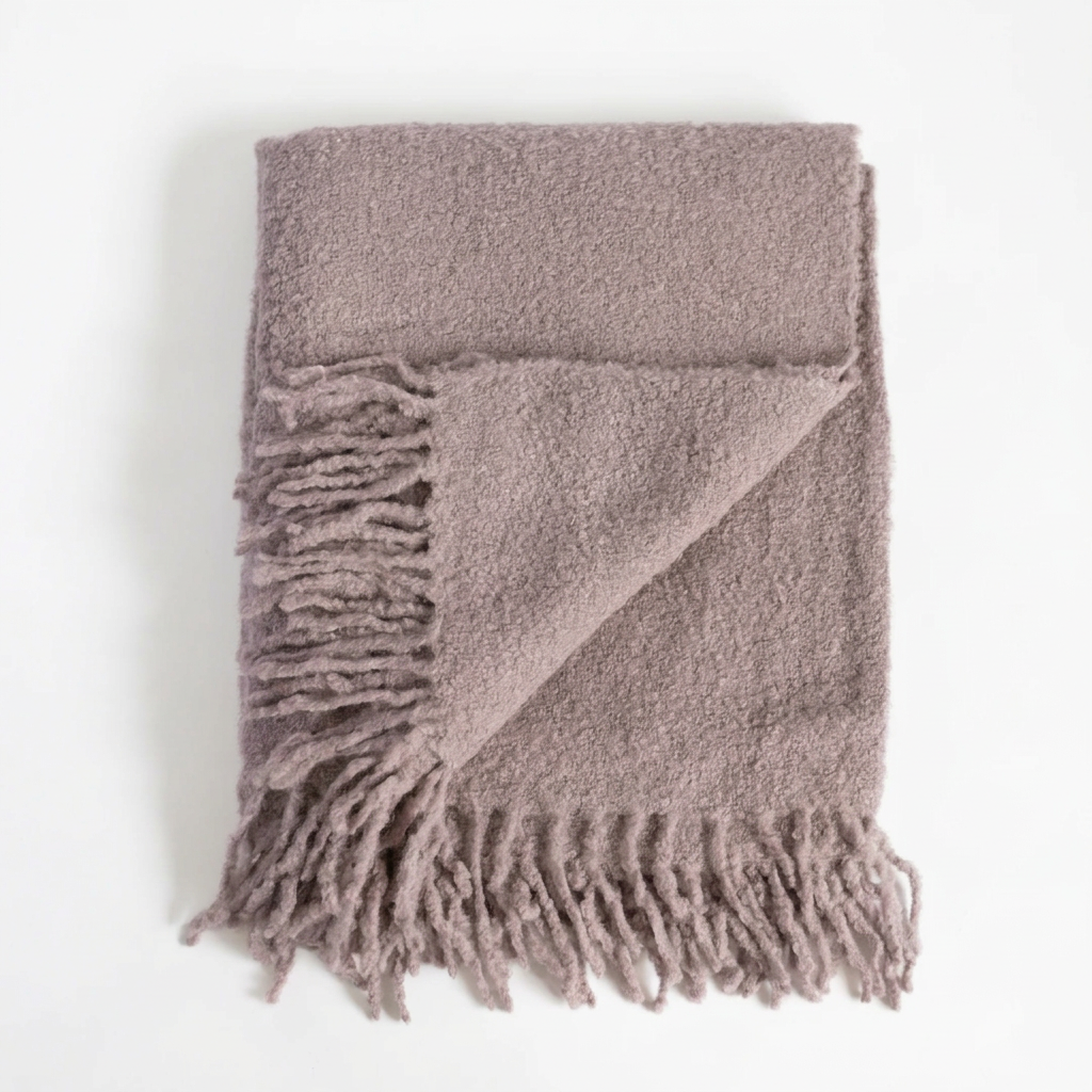 Mauve Pink handloomed alpaca bouclé throw blanket, made in Peru